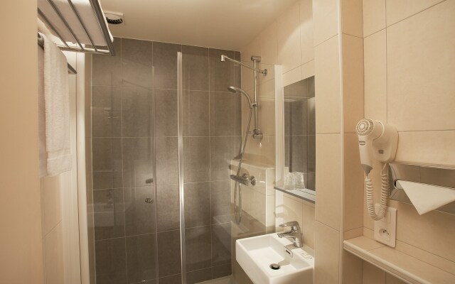 Hotel La Canopee