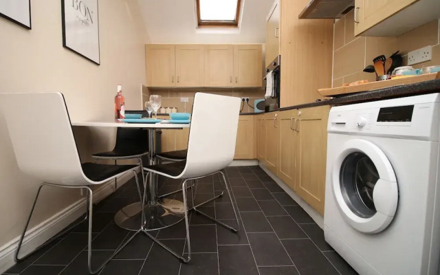 Karah Suites - Church Road I