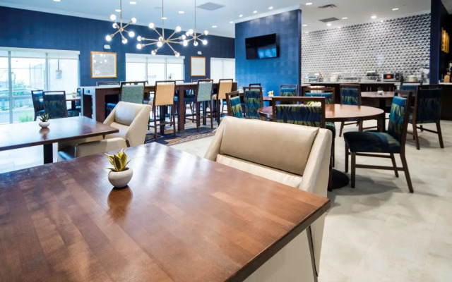 Best Western Plus St. Louis Airport Hotel
