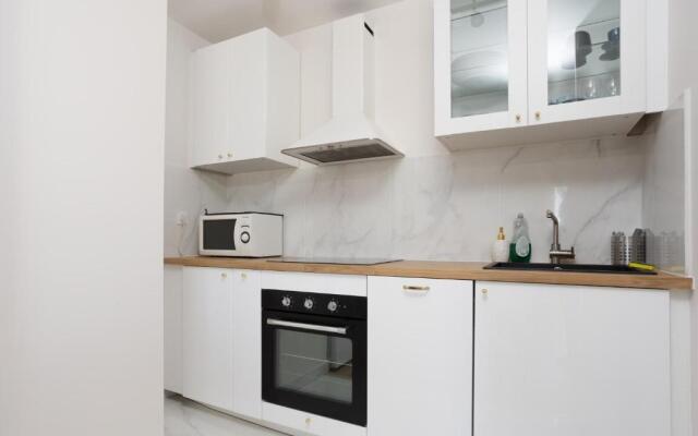 Renovated apartment metro, parking included, near Porte Versaille