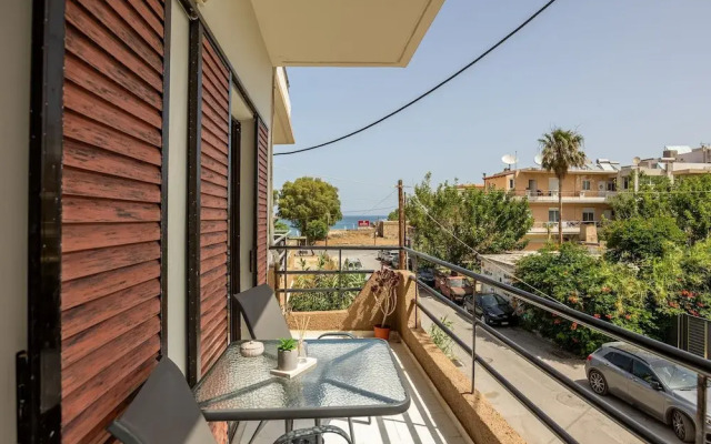 Seafront Apartment in Chania 7