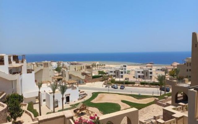 Spacious 2 & 3 bedrooms with stunning sea view