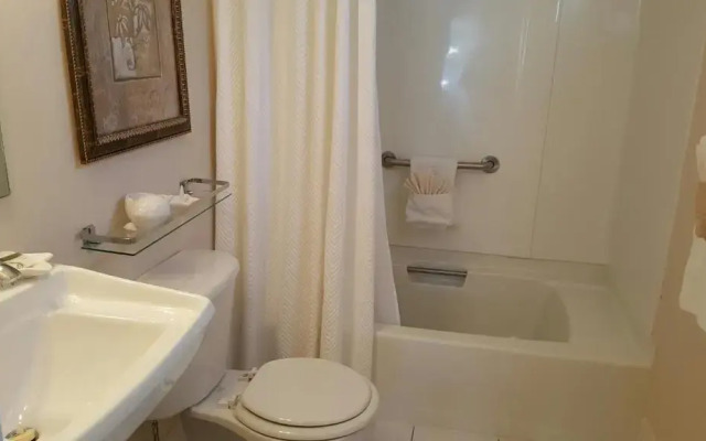 Starlight Lodge Cape Cod