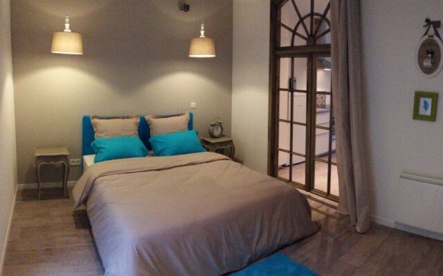 De Pierre Et De Lumiere