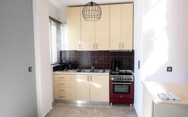 Eros Luxury 2bd Apartment