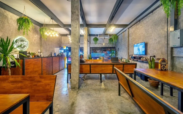 OYO 823 Oliver’s Hostel