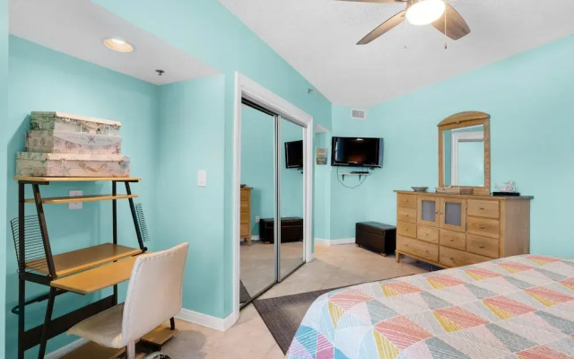 East Pass 208 by RealJoy Vacations