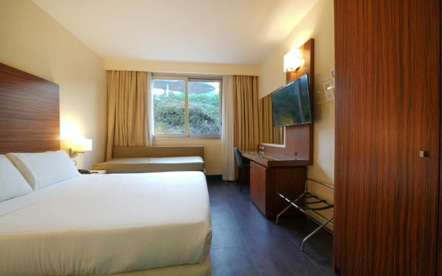 La Meridiana Bleisure Hotel