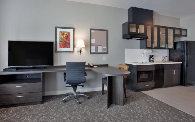 Candlewood Suites Kearney, an IHG Hotel