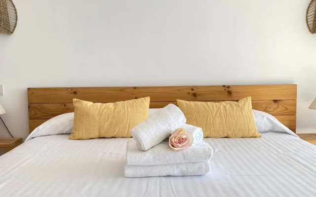 Europa 62 in Roses With 2 Bedrooms and 2 Bathrooms