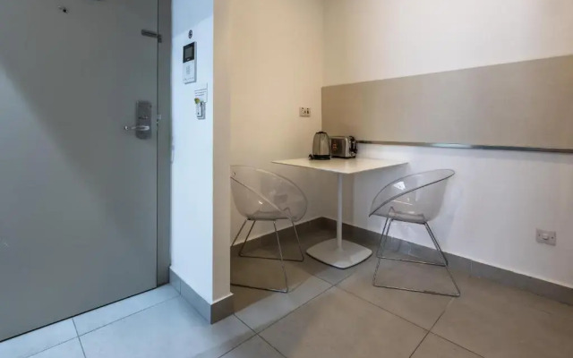 Jules Suites