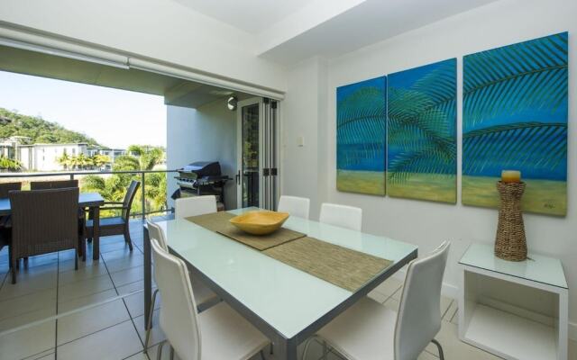 Beachside Apartment 10