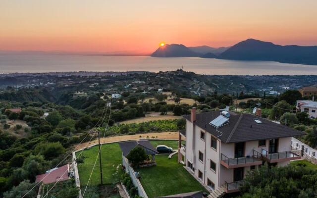 Villa Alexandros - Four Seasons