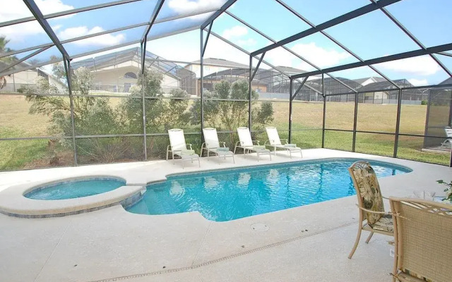 715HP Footprints 4 Br villa by RedAwning