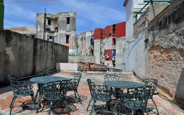 Modern and Central With Private Roof Deck