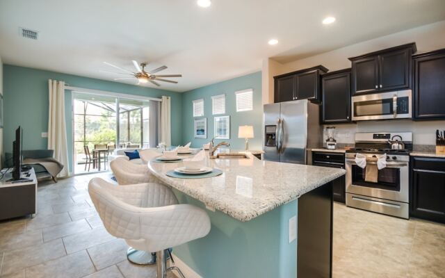 5 Bedroom, 4 Bathroom Villa