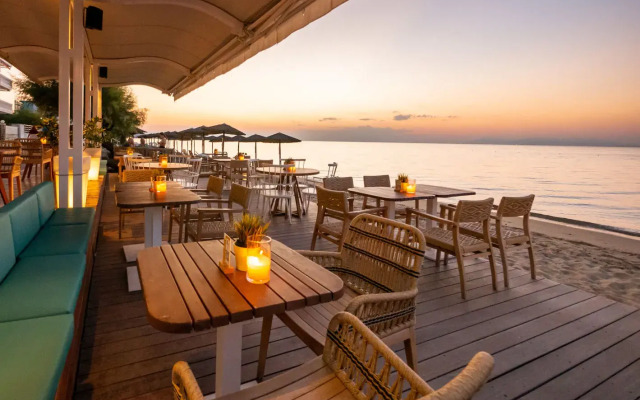 Golden Star City Resort