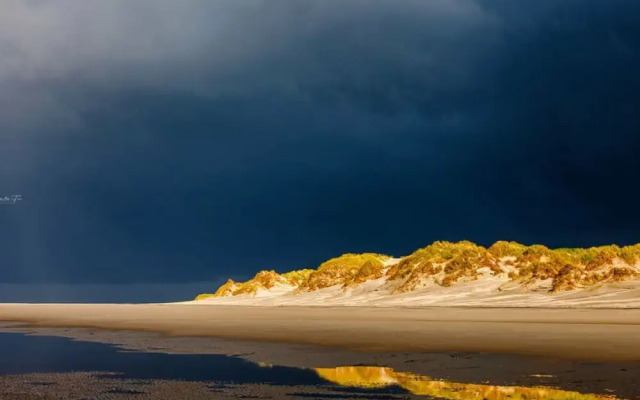 Lighthouse Modern Retreat