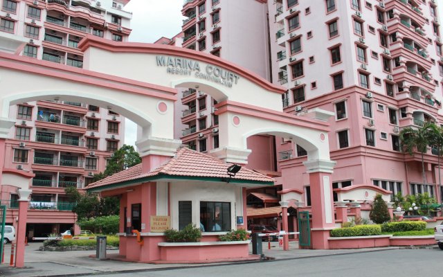 Ideal Holiday Apartment @Marina Court Resort Condominium