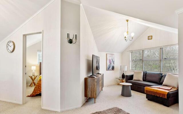 Charming 3 Bedroom Home In Tranquil Rural Karaka