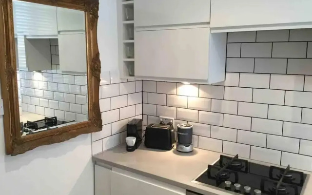 Remarkable Apartment Near London Tower Bridge