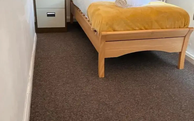 Guesthouse-2br-parking-wifi-toiletriesprovided