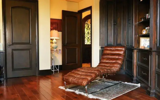 Malibu Tuscany Villa