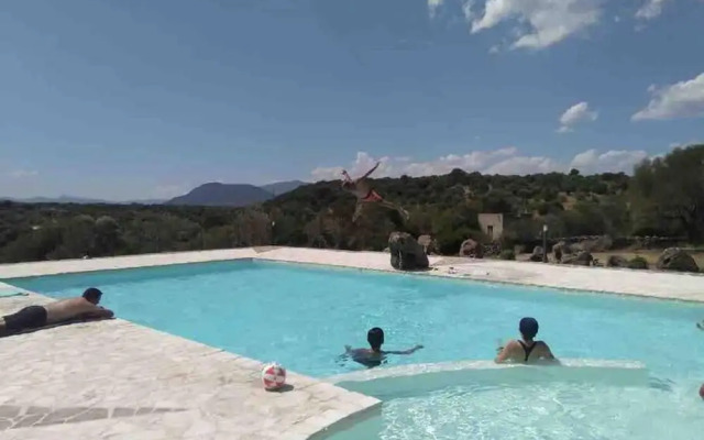 Welcomely - Country House Muristene- Iris