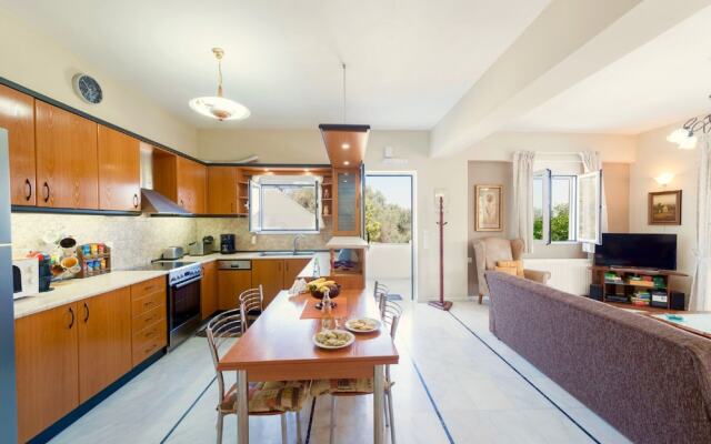 Kiriana Villa by LeaderStay