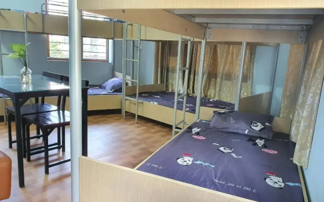 Nha Xanh Ha Long Homestay