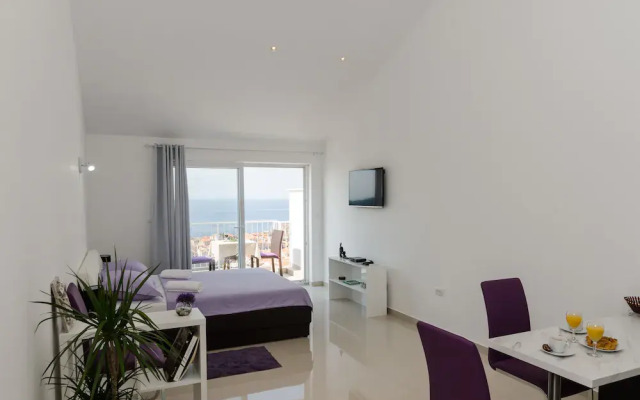 Toni & Vito's Suites