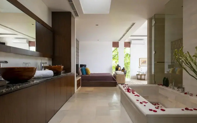 SuperNova Private Boutique Retreat Villa
