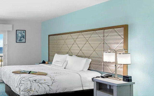 Ocean Sands Beach Boutique Inn - Stay At the Beach