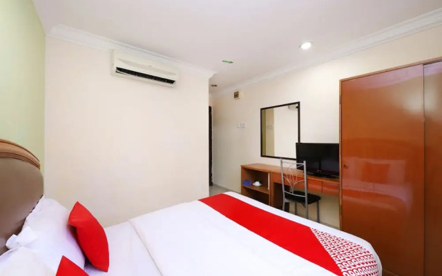 OYO 775 Hotel Sahara Inn
