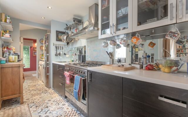 Spacious Property in Kensal Green