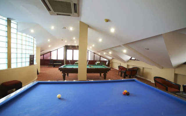 Saffron Hotel