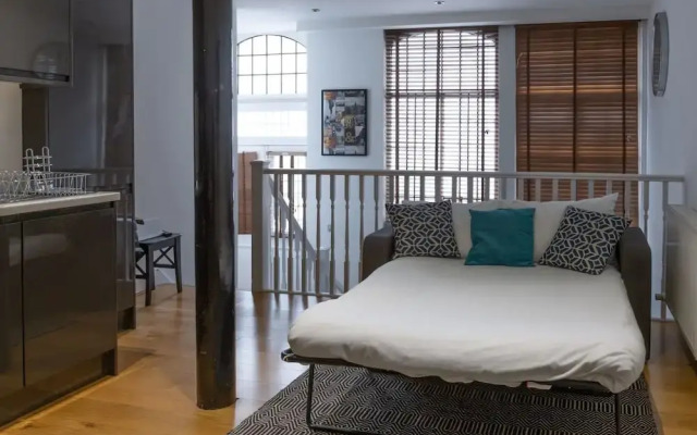 Boutique Tower Bridge Apartment