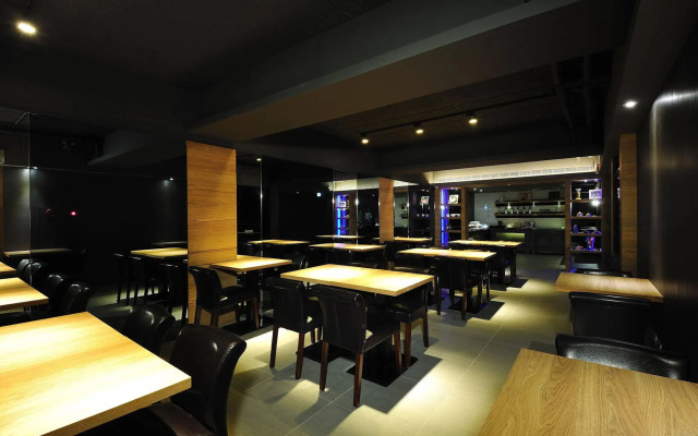 Forward Suites II