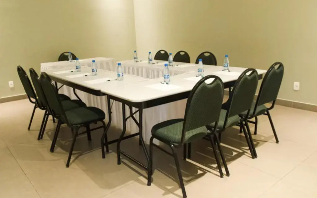 Impar Suites Cidade Nova