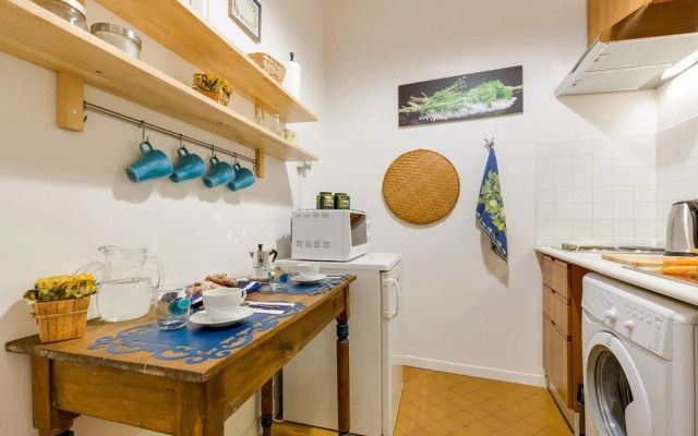 Rome as you feel - Piazza dei Satiri Studio