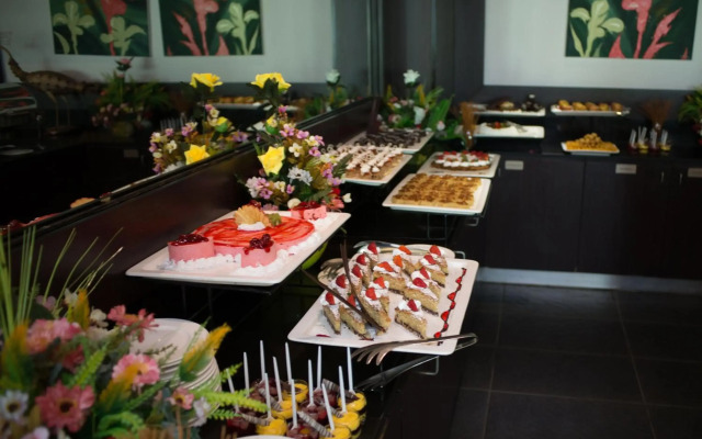 Century Park Hotel