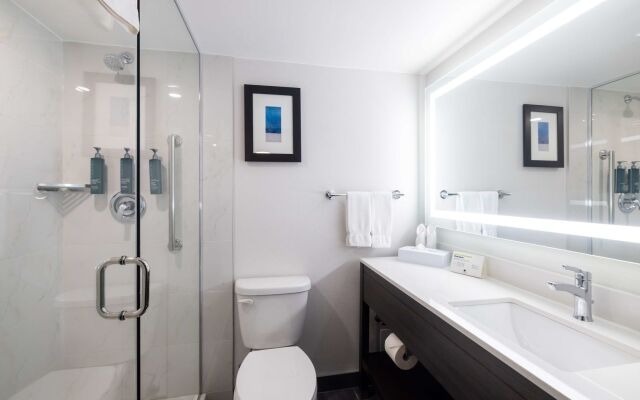 DoubleTree by Hilton Calgary North