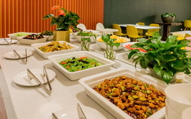 PACE HOTEL Suzhou Guanqian Branch