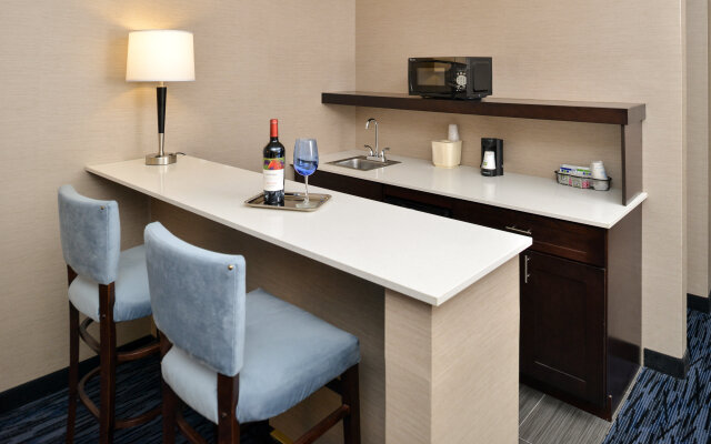 Holiday Inn Express Hotel & Suites Peekskill -Lower Hudson Valley, an IHG Hotel