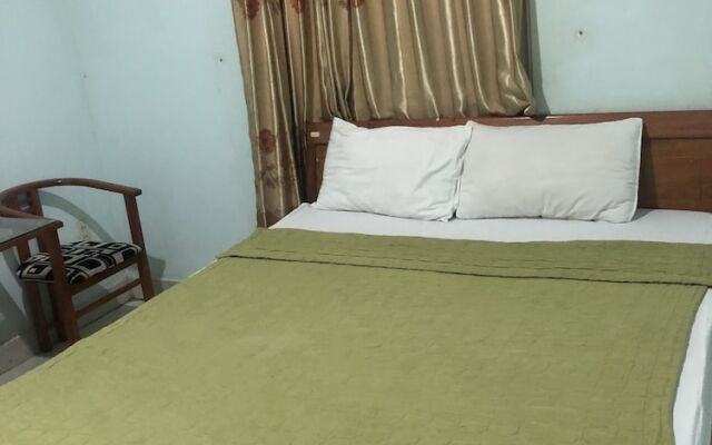 SPOT ON 872 Van An Motel