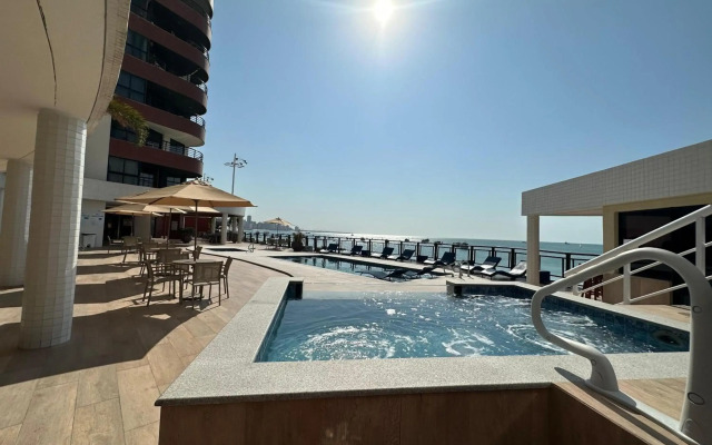 Iate Plaza Hotel