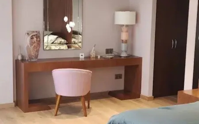 Luxury Apartment With Private Jacuzzi
