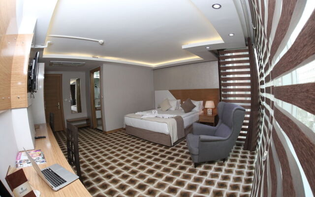 Hotel Way