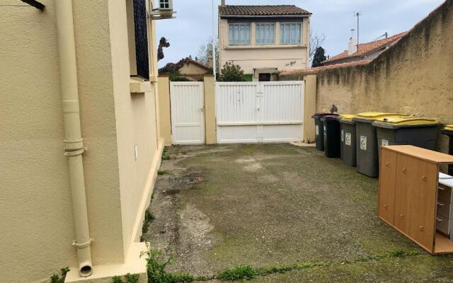 Studio avec terrasse et wifi a Canet en Roussillon