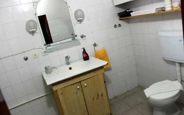 Salkim Konak Agac Evler